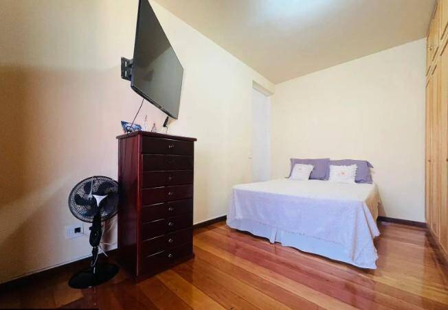 Casa, 4 quartos, 259 m² - Foto 14