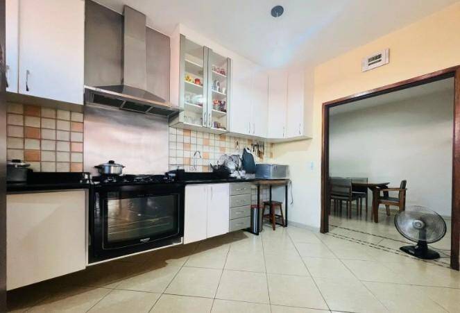 Casa, 4 quartos, 259 m² - Foto 20