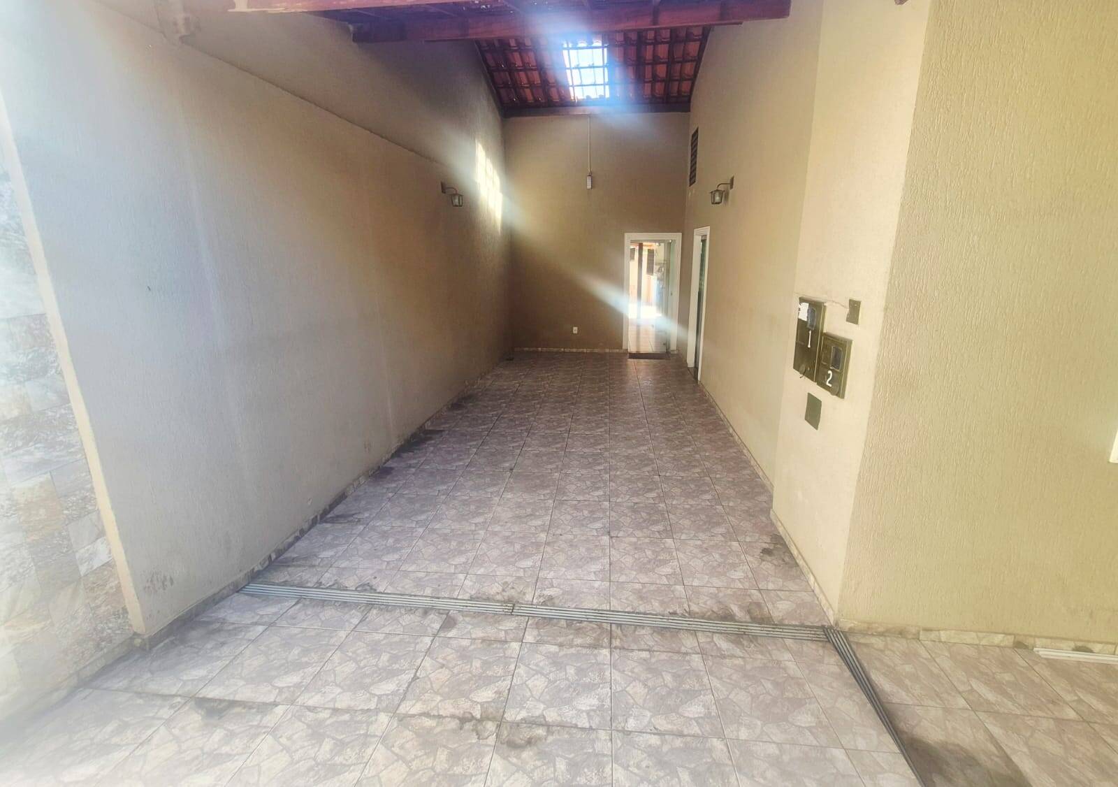 Casa, 3 quartos, 235 m² - Foto 2