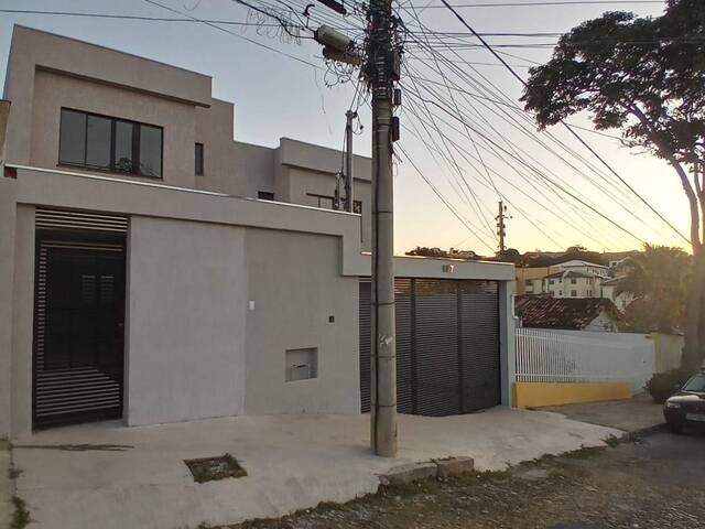 Casa para Venda em Belo Horizonte - 2