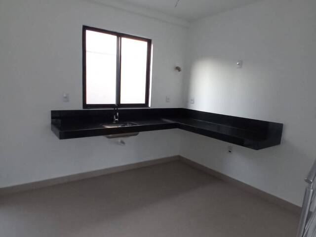 Casa para Venda em Belo Horizonte - 4