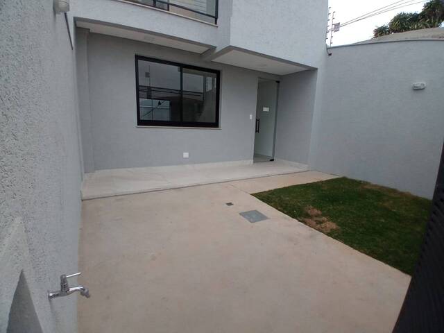 Casa para Venda em Belo Horizonte - 2