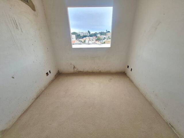 #80 - Casa para Venda em Belo Horizonte - MG