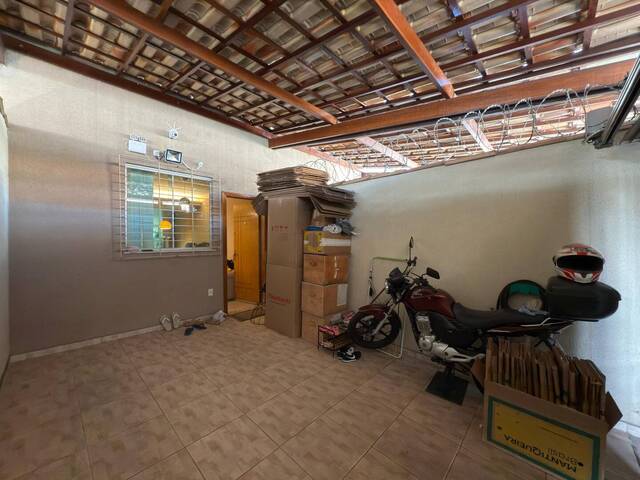 Casa para Venda em Belo Horizonte - 2