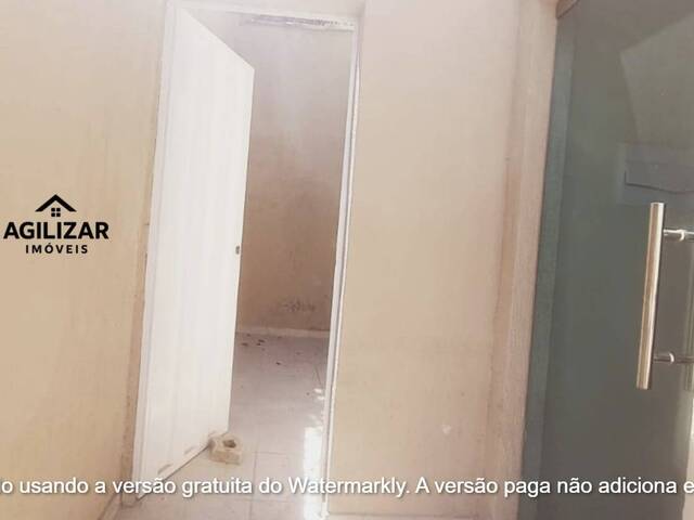 Portão de entrada da casa