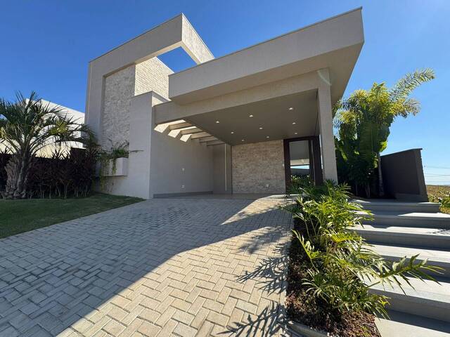 #202 - Casa em condomínio para Venda em Vespasiano - MG