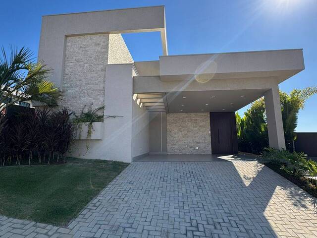 #202 - Casa em condomínio para Venda em Vespasiano - MG