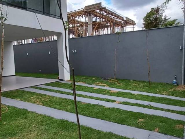 #298 - Casa para Venda em Belo Horizonte - MG