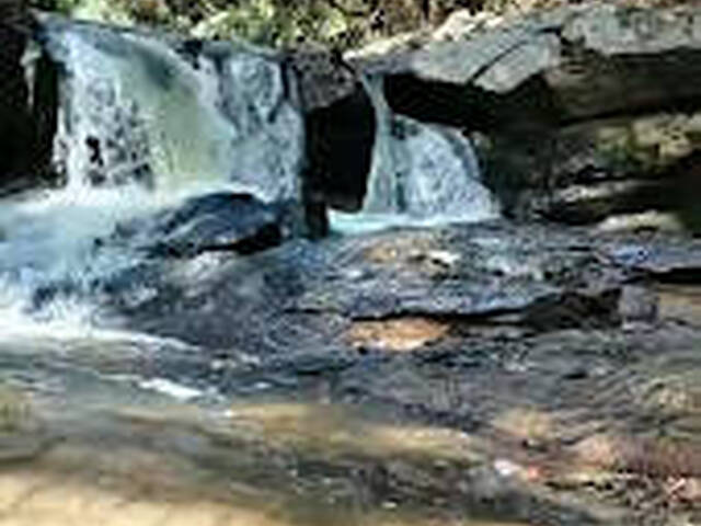 Cachoeira no condominio